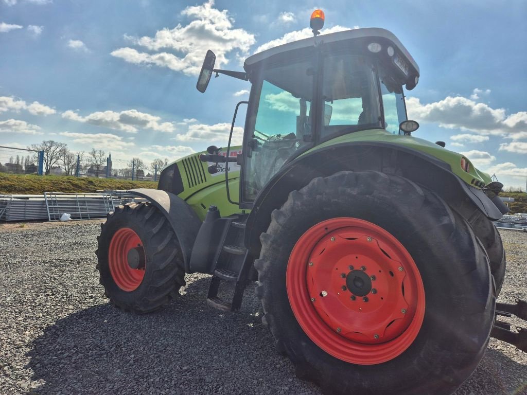 Traktor του τύπου CLAAS AXION 810 CEBIS, Gebrauchtmaschine σε MORHANGE (Φωτογραφία 3)