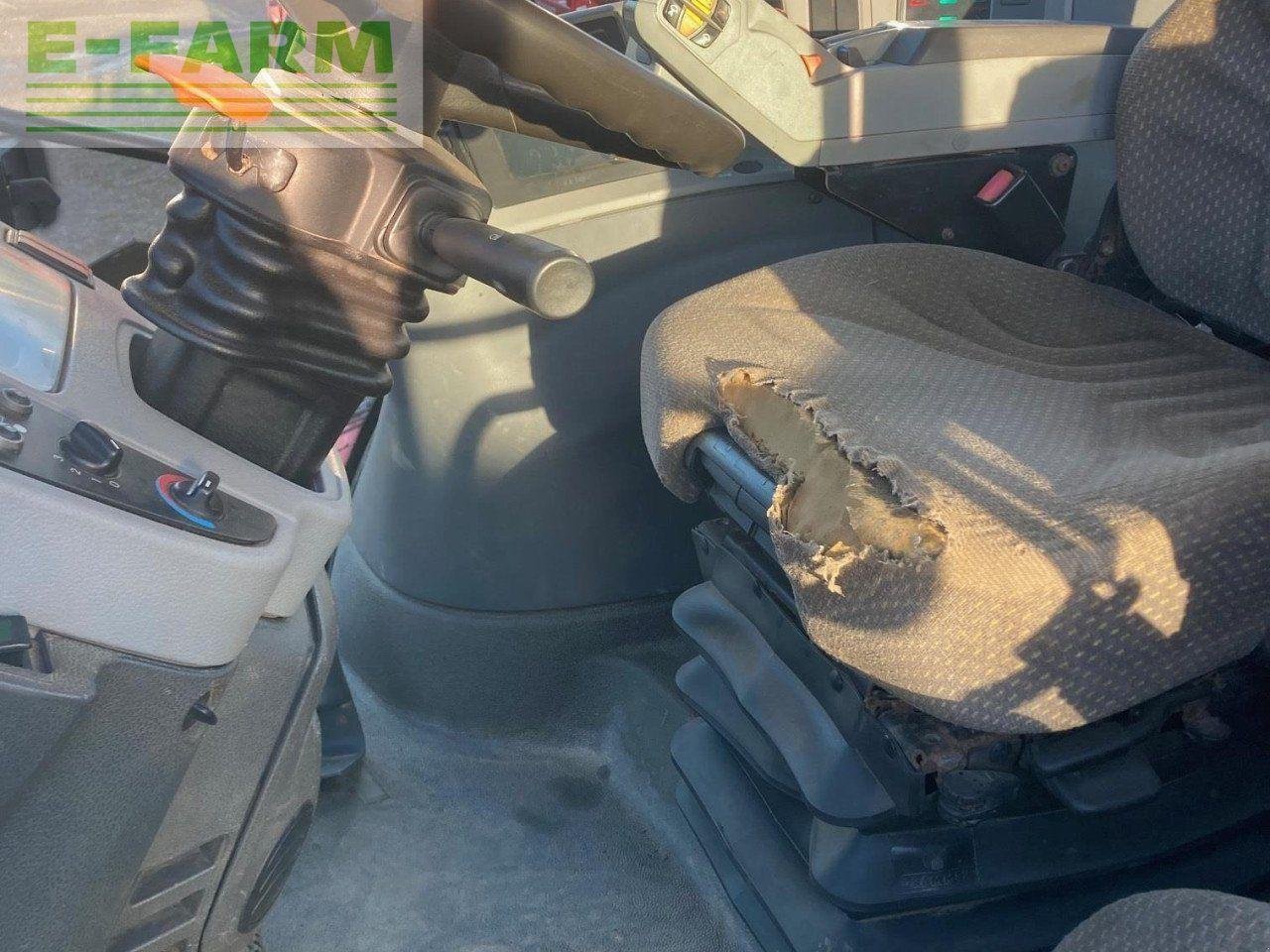 Traktor typu CLAAS AXION 810 CEBIS, Gebrauchtmaschine v CUPAR (Obrázek 7)