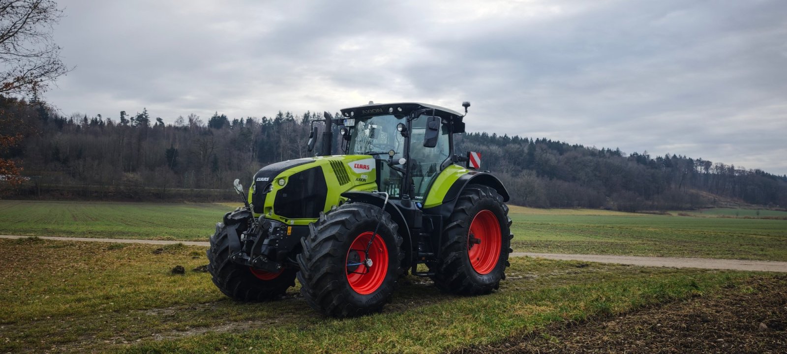 Traktor tipa CLAAS Axion 810 CEBIS, Gebrauchtmaschine u Emmering (Slika 1)