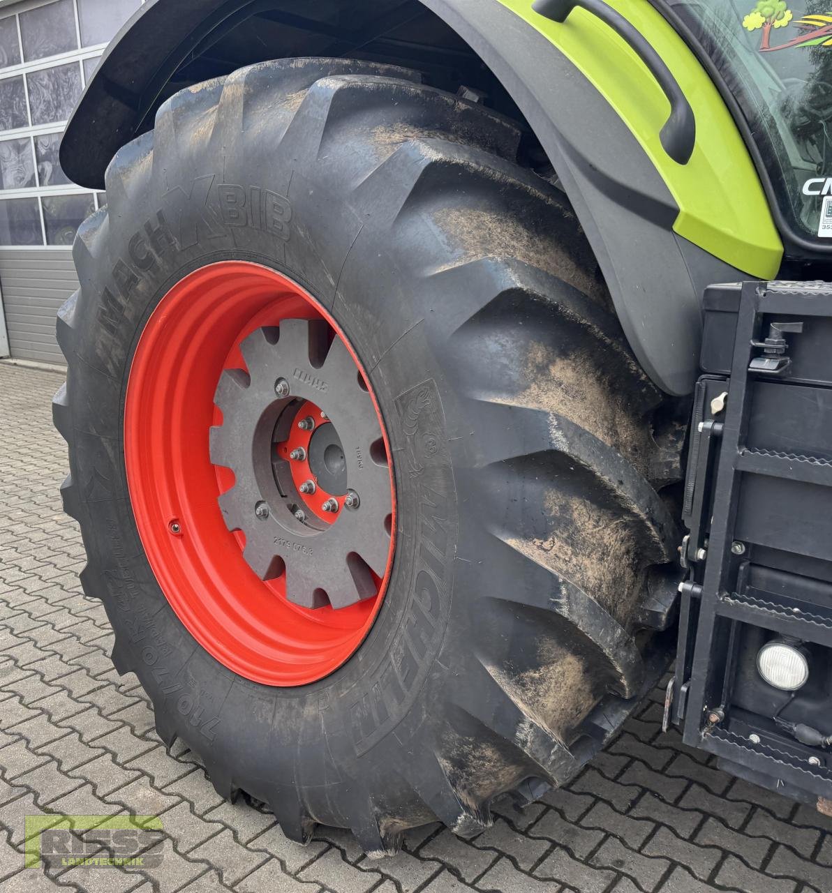 Traktor типа CLAAS AXION 810 CIS+ Cmati, Gebrauchtmaschine в Homberg/Ohm - Maulbach (Фотография 8)