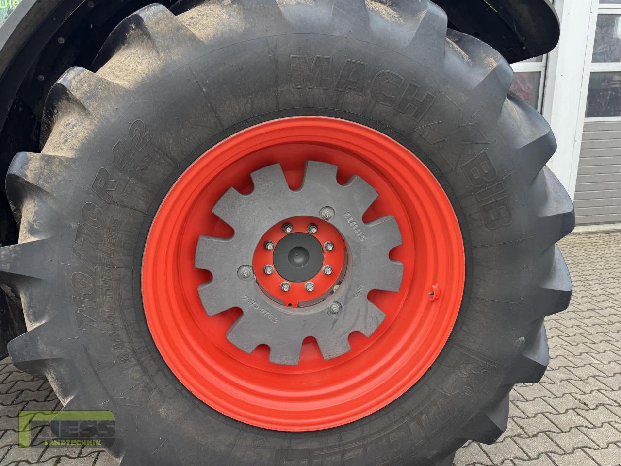 Traktor типа CLAAS AXION 810 CIS+ Cmati, Gebrauchtmaschine в Homberg/Ohm - Maulbach (Фотография 15)