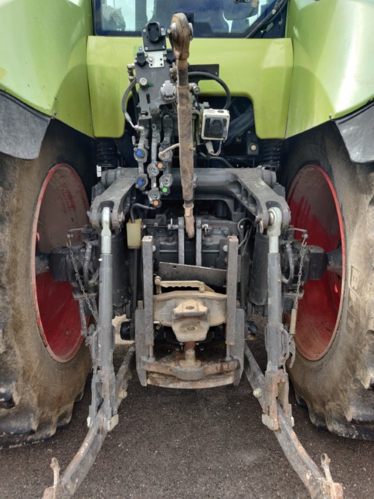 Traktor des Typs CLAAS AXION 810 CIS, Gebrauchtmaschine in VERT TOULON (Bild 9)