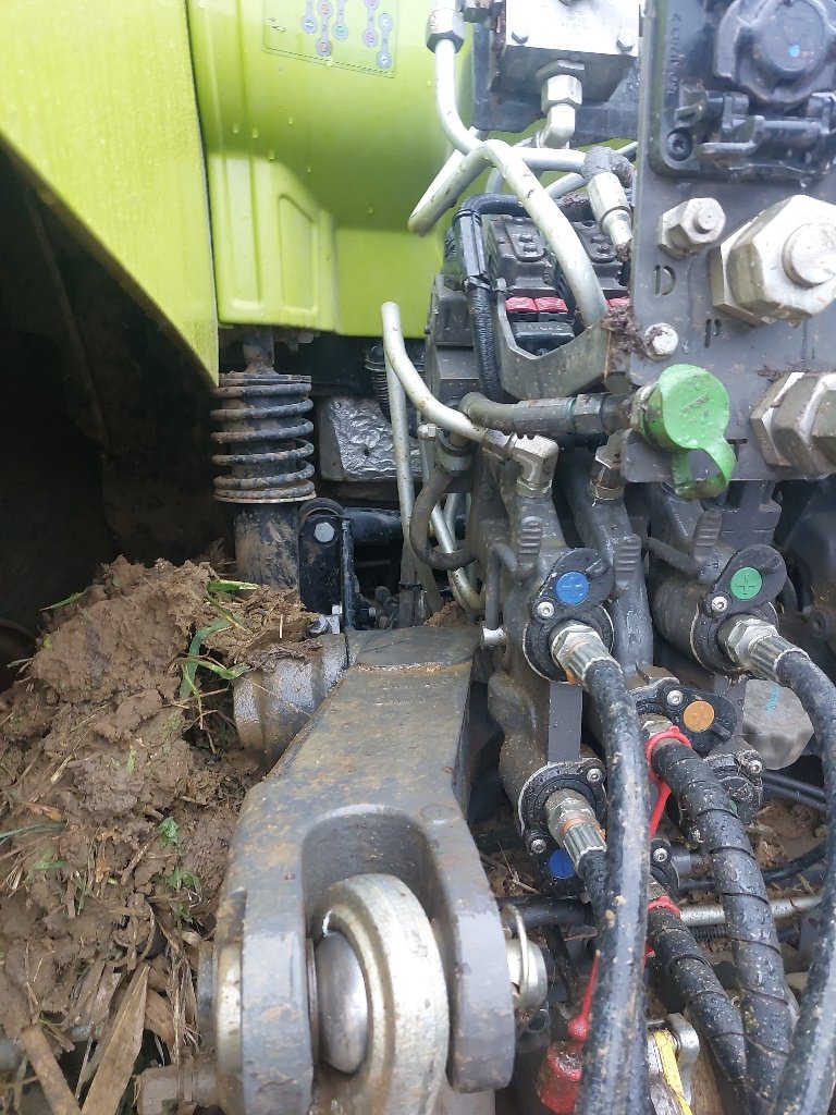 Traktor del tipo CLAAS AXION 810 CMATIC (2), Gebrauchtmaschine en BRAS SUR MEUSE (Imagen 7)