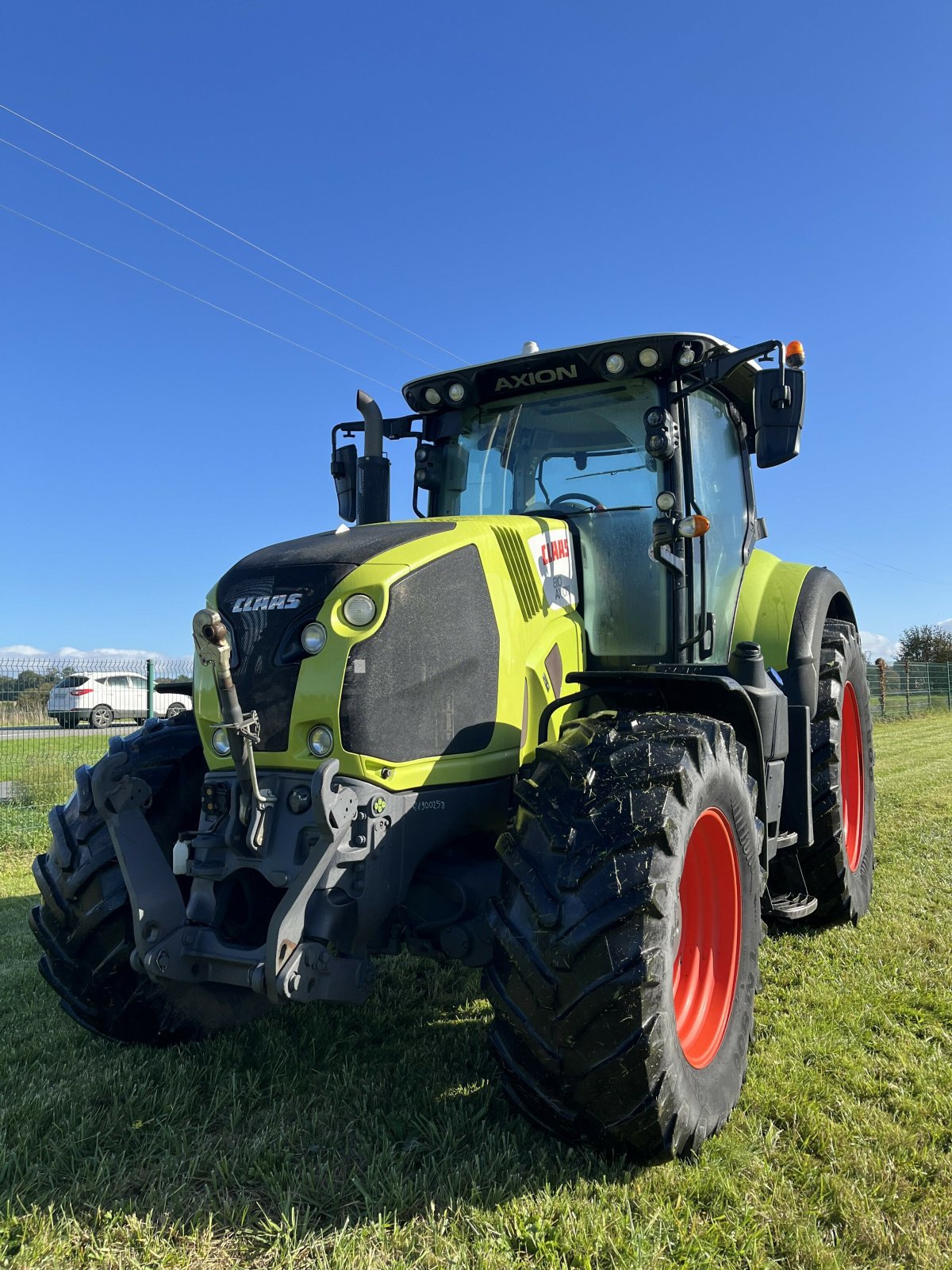 Traktor типа CLAAS AXION 810 CMATIC BUSINESS, Gebrauchtmaschine в PONTIVY (Фотография 4)