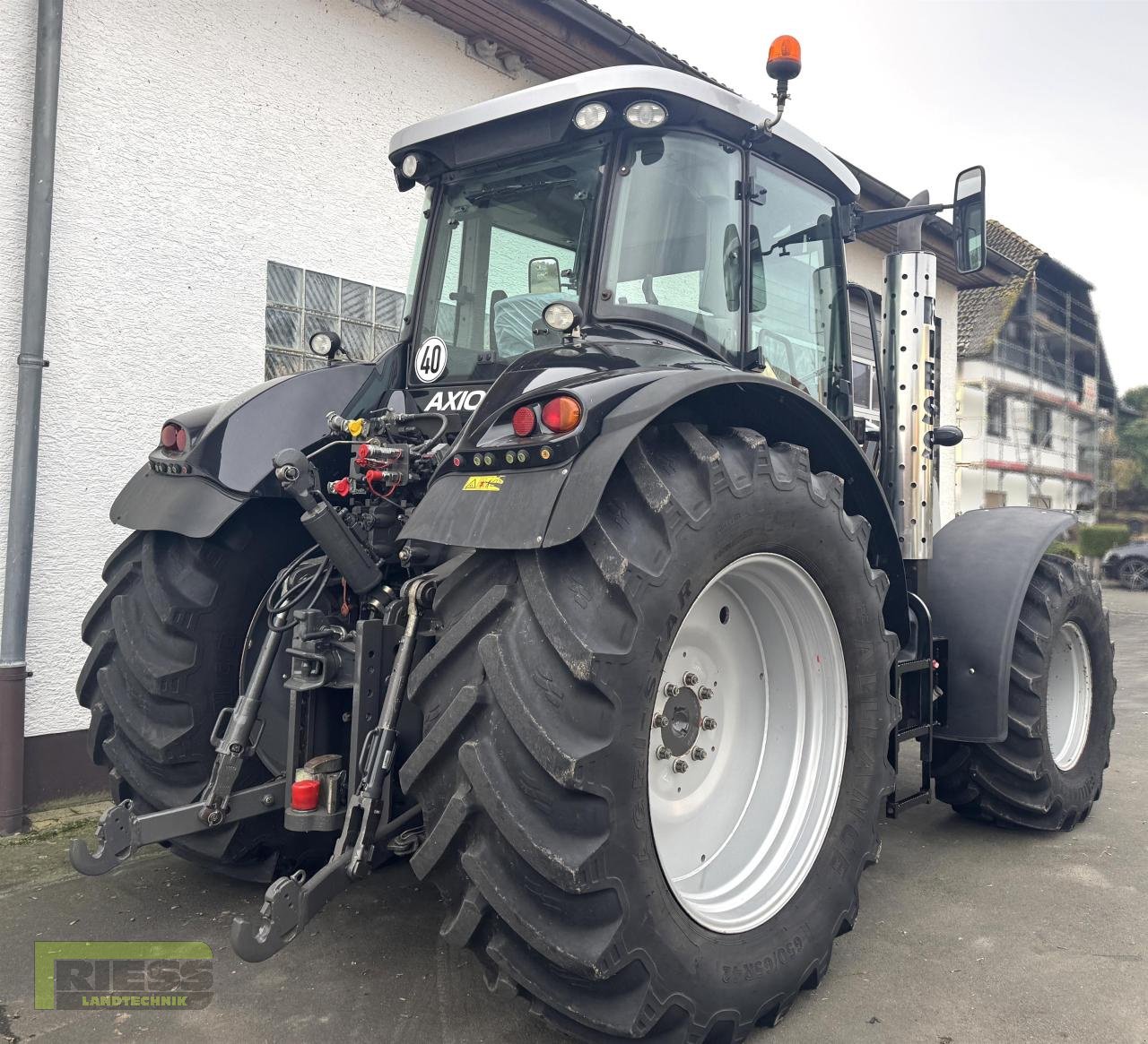 Traktor del tipo CLAAS AXION 810 CMATIC CEBIS Black Edition, Gebrauchtmaschine en Homberg/Ohm - Maulbach (Imagen 17)