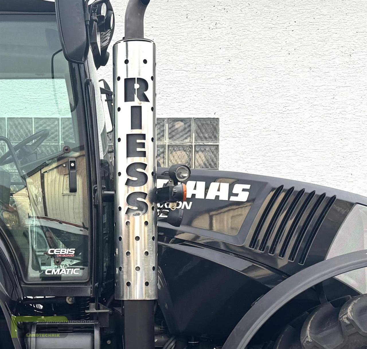 Traktor del tipo CLAAS AXION 810 CMATIC CEBIS Black Edition, Gebrauchtmaschine en Homberg/Ohm - Maulbach (Imagen 21)