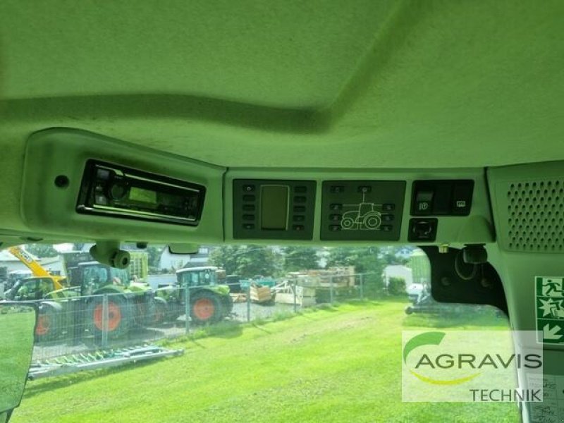 Traktor of the type CLAAS AXION 810 CMATIC CEBIS, Gebrauchtmaschine in Meschede (Picture 15)