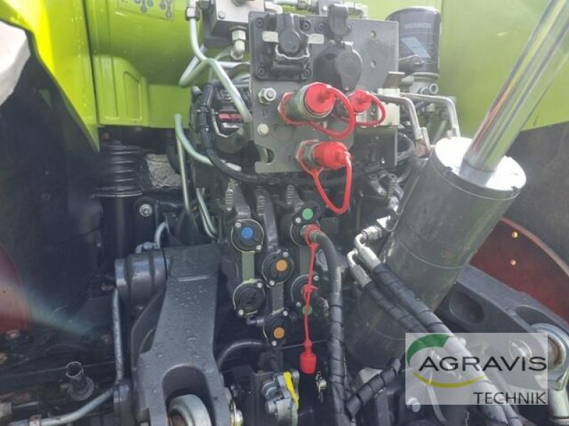 Traktor of the type CLAAS AXION 810 CMATIC CEBIS, Gebrauchtmaschine in Meschede (Picture 11)