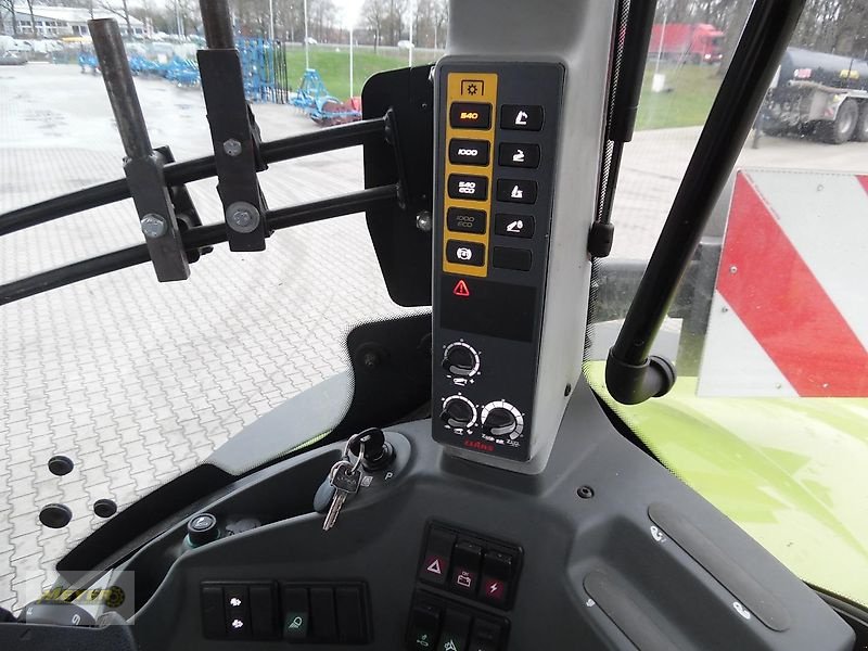 Traktor des Typs CLAAS Axion 810 CMATIC CEBIS, Vorführmaschine in Andervenne (Bild 20)