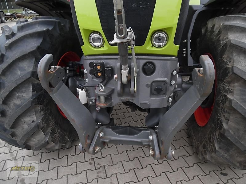 Traktor des Typs CLAAS Axion 810 CMATIC CEBIS, Vorführmaschine in Andervenne (Bild 10)