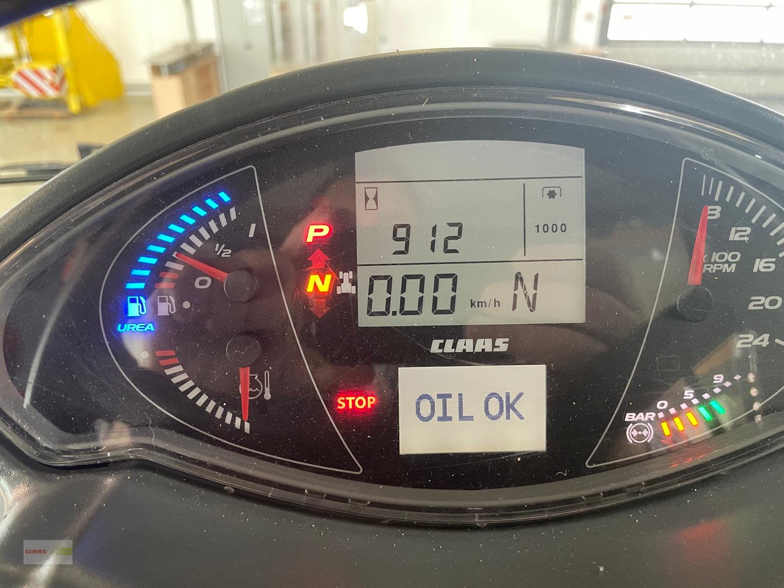 Traktor типа CLAAS Axion 810 CMATIC CEBIS, Gebrauchtmaschine в Langenau (Фотография 10)