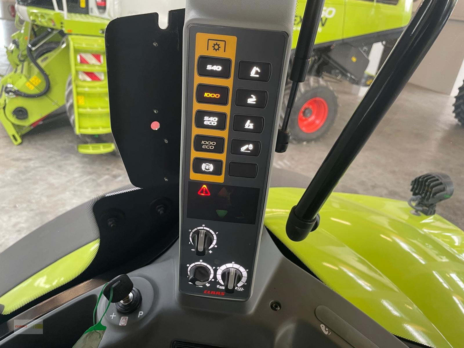 Traktor типа CLAAS Axion 810 CMATIC CEBIS, Gebrauchtmaschine в Langenau (Фотография 13)