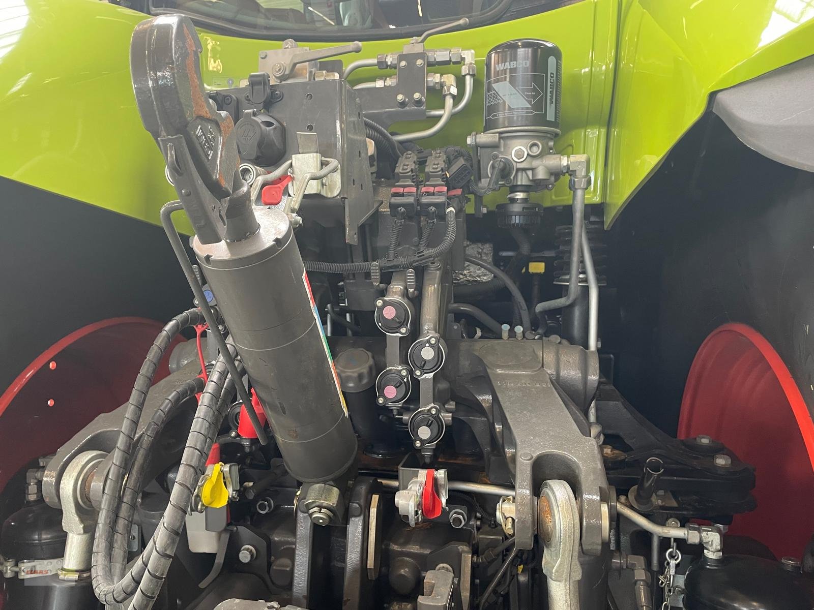 Traktor типа CLAAS Axion 810 CMATIC CEBIS, Gebrauchtmaschine в Langenau (Фотография 20)