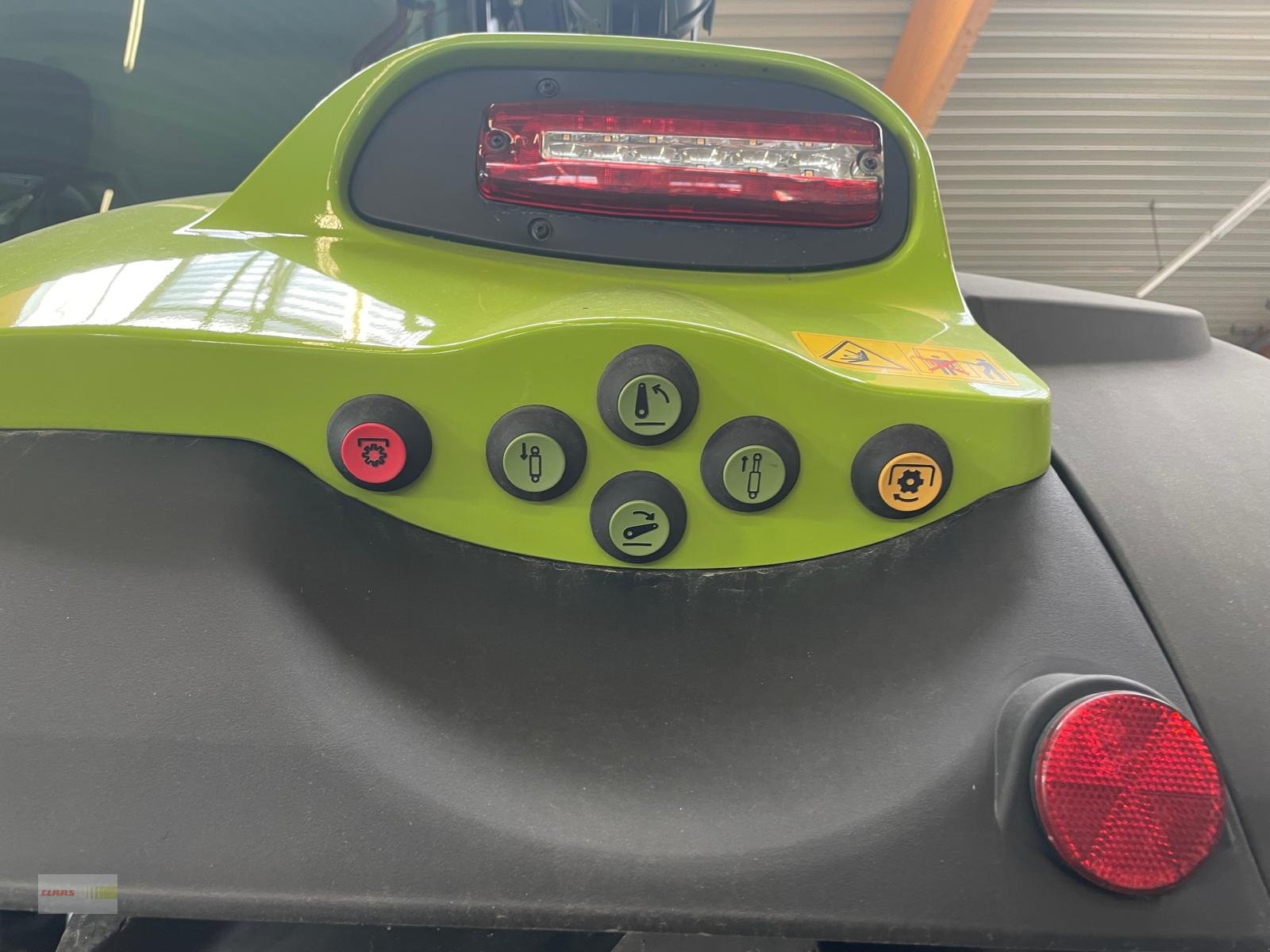 Traktor типа CLAAS Axion 810 CMATIC CEBIS, Gebrauchtmaschine в Langenau (Фотография 28)