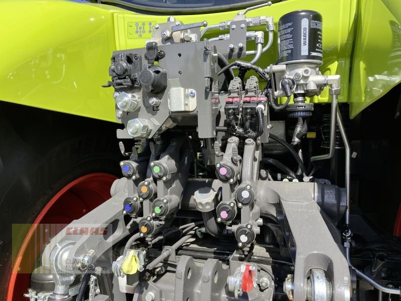 Traktor des Typs CLAAS AXION 810 CMATIC CEBIS, Neumaschine in Breitenbrunn (Bild 8)
