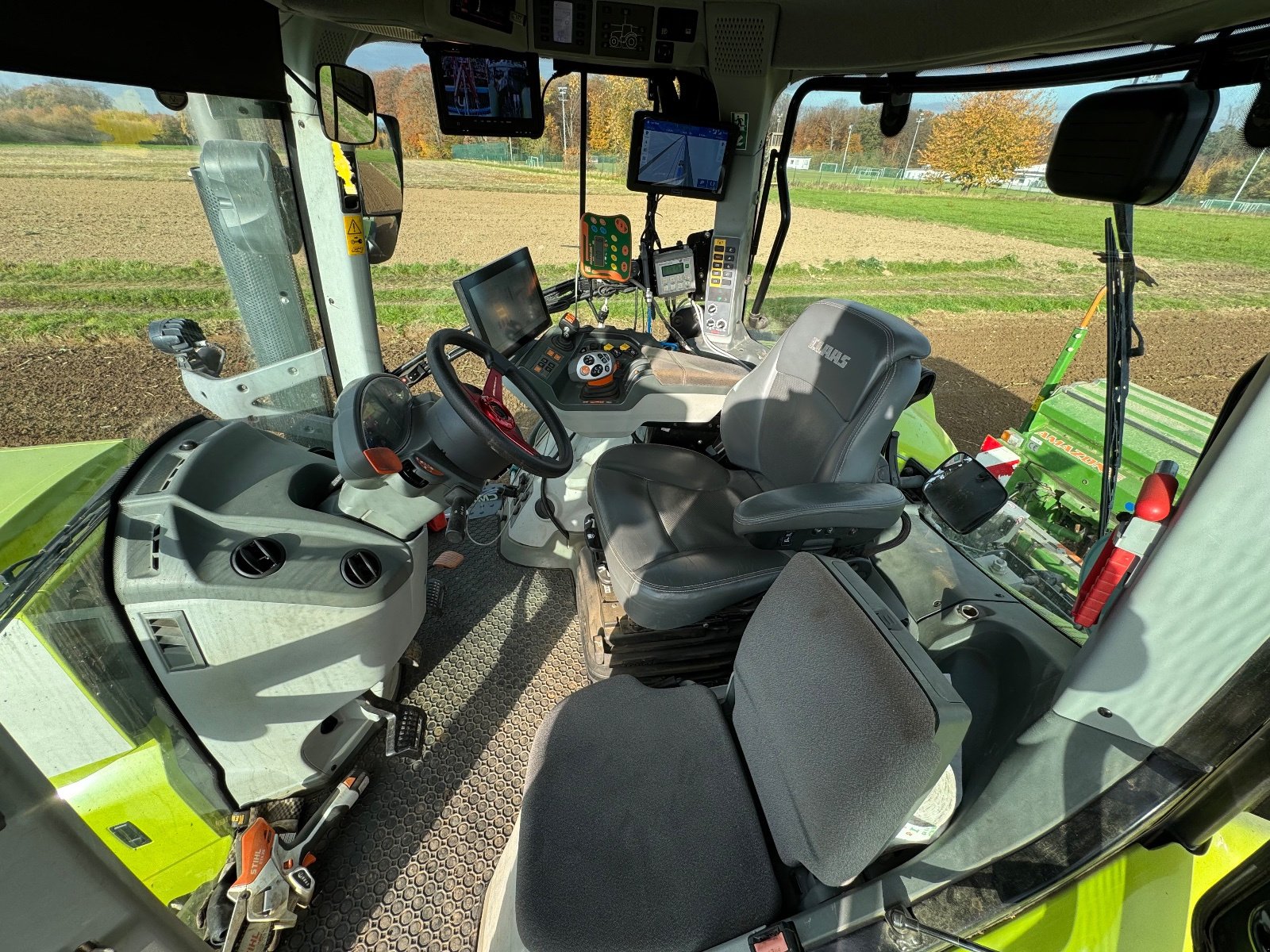 Traktor типа CLAAS Axion 810 CMATIC CEBIS, Gebrauchtmaschine в Hennef (Фотография 14)