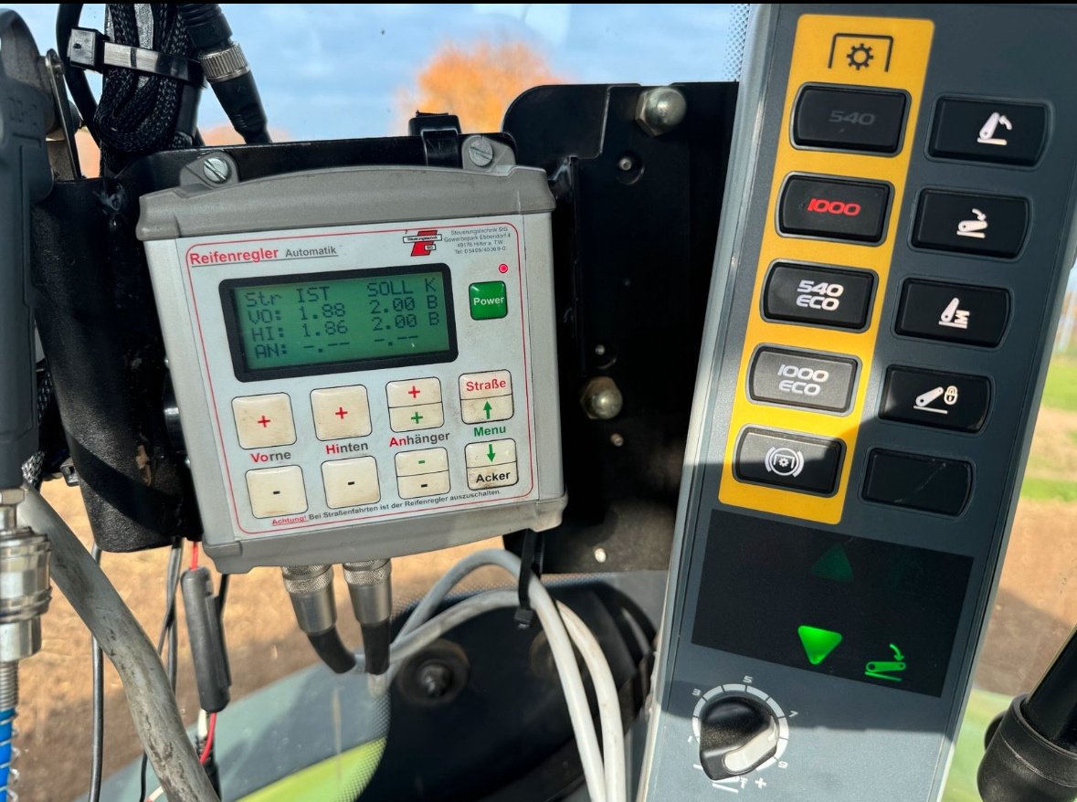 Traktor van het type CLAAS Axion 810 CMATIC CEBIS, Gebrauchtmaschine in Hennef (Foto 12)