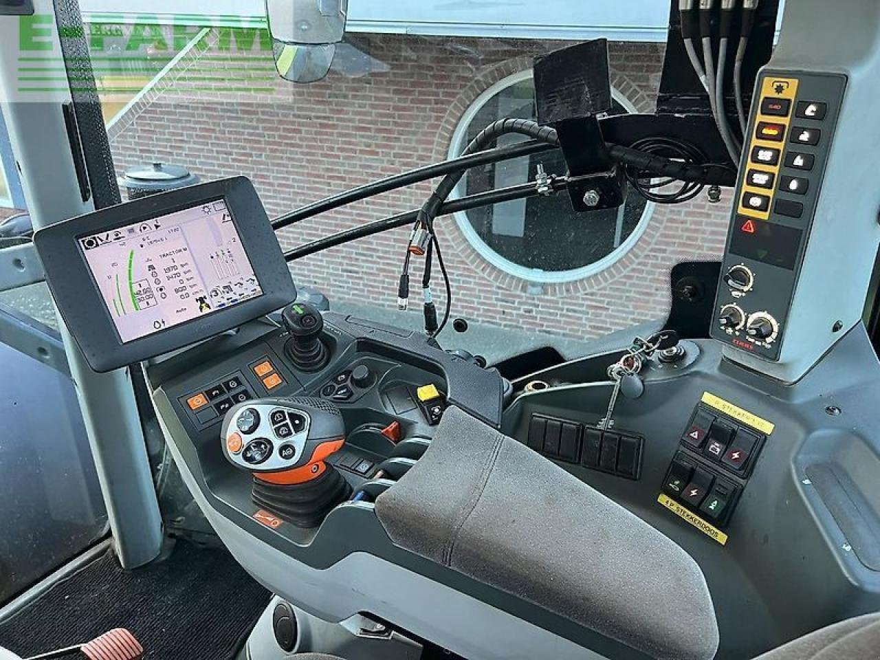 Traktor des Typs CLAAS axion 810 cmatic CMATIC, Gebrauchtmaschine in ag BROEKLAND (Bild 11)