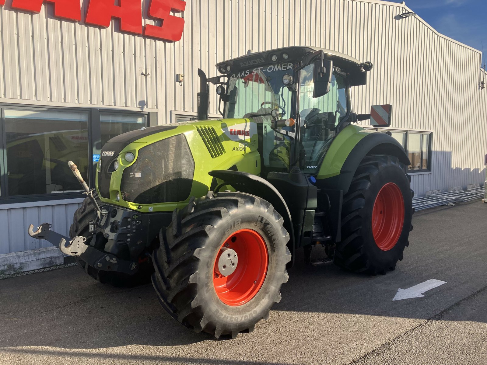 Traktor van het type CLAAS AXION 810 CMATIC S5, Gebrauchtmaschine in BLENDECQUES (Foto 1)