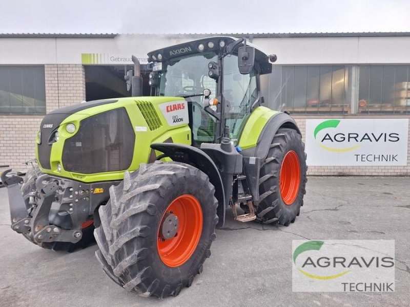 Traktor типа CLAAS AXION 810 CMATIC TIER 4F, Gebrauchtmaschine в Warburg (Фотография 1)