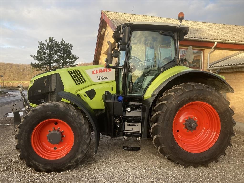 Traktor of the type CLAAS AXION  810 CMATIC Vario, Gebrauchtmaschine in Store Heddinge (Picture 13)