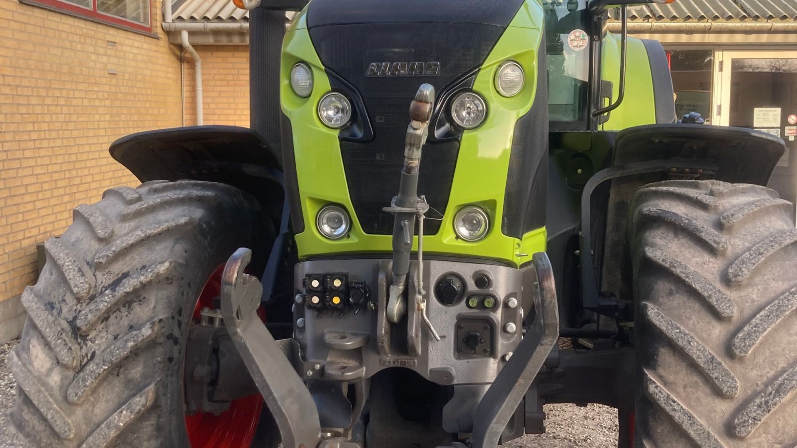 Traktor of the type CLAAS Axion 810 CMATIC Vario, Gebrauchtmaschine in Store Heddinge (Picture 7)