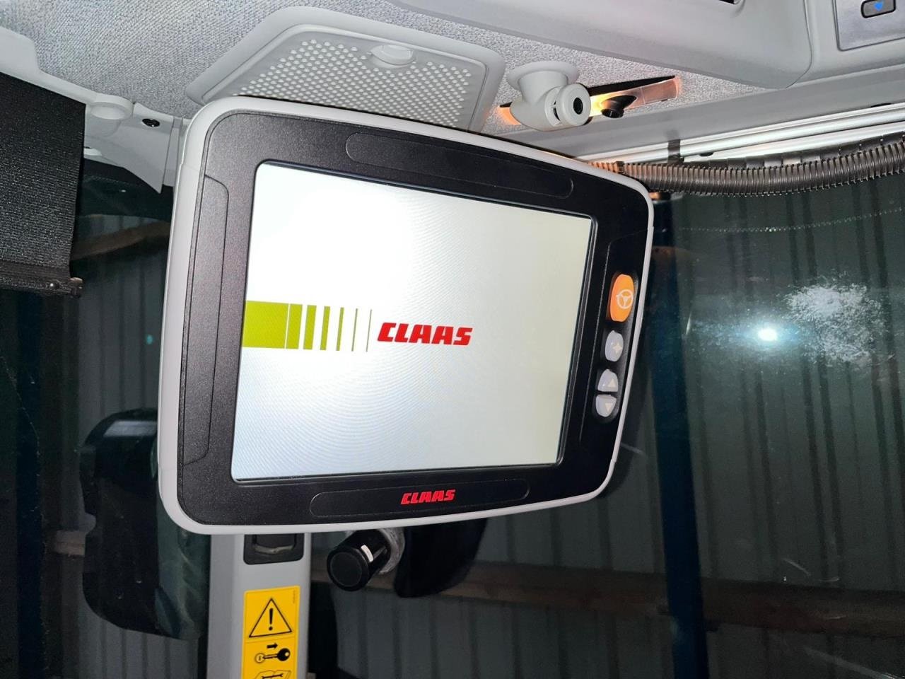 Traktor des Typs CLAAS AXION 810 CMATIC, Gebrauchtmaschine in Tim (Bild 13)