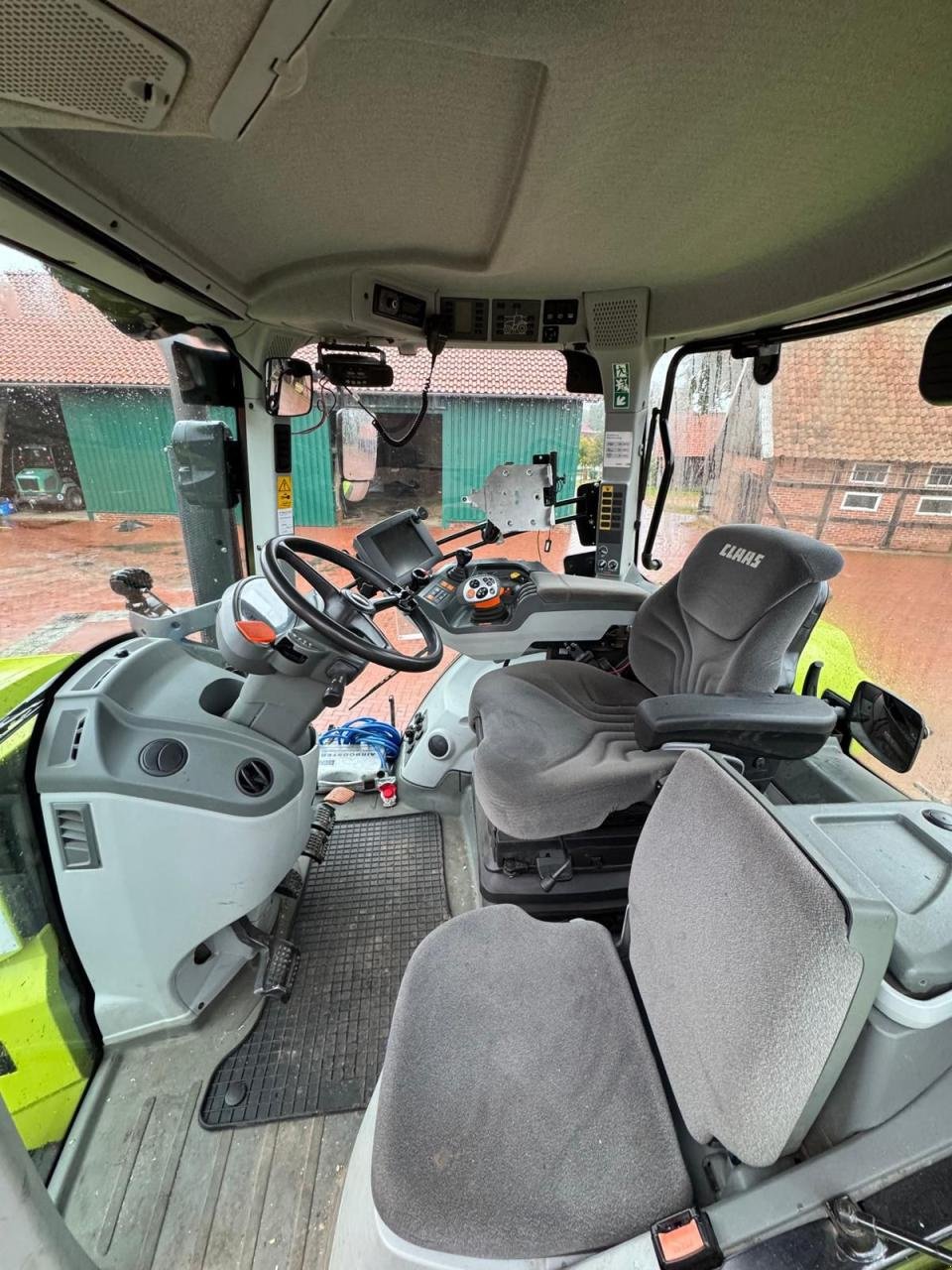 Traktor Türe ait CLAAS Axion 810 CMatic, Gebrauchtmaschine içinde Könnern (resim 7)