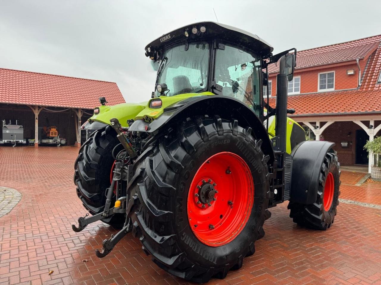 Traktor Türe ait CLAAS Axion 810 CMatic, Gebrauchtmaschine içinde Könnern (resim 16)