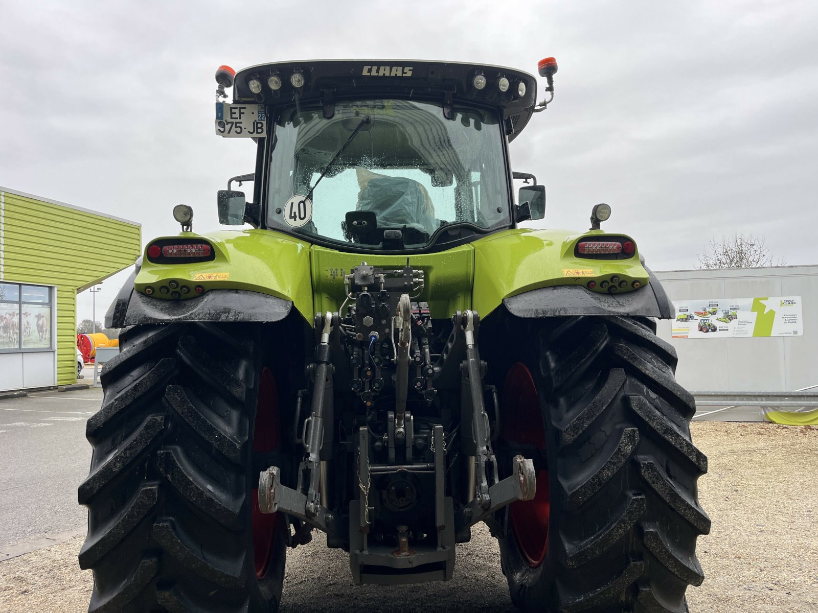 Traktor tipa CLAAS AXION 810 CMATIC, Gebrauchtmaschine u PONTIVY (Slika 7)