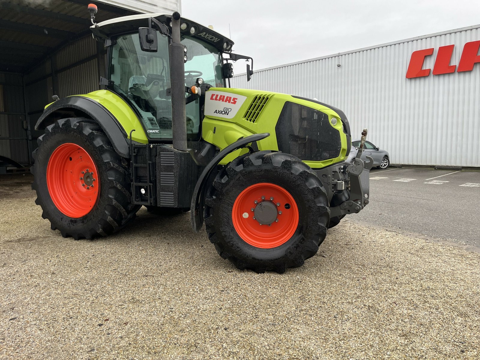 Traktor tipa CLAAS AXION 810 CMATIC, Gebrauchtmaschine u PONTIVY (Slika 3)