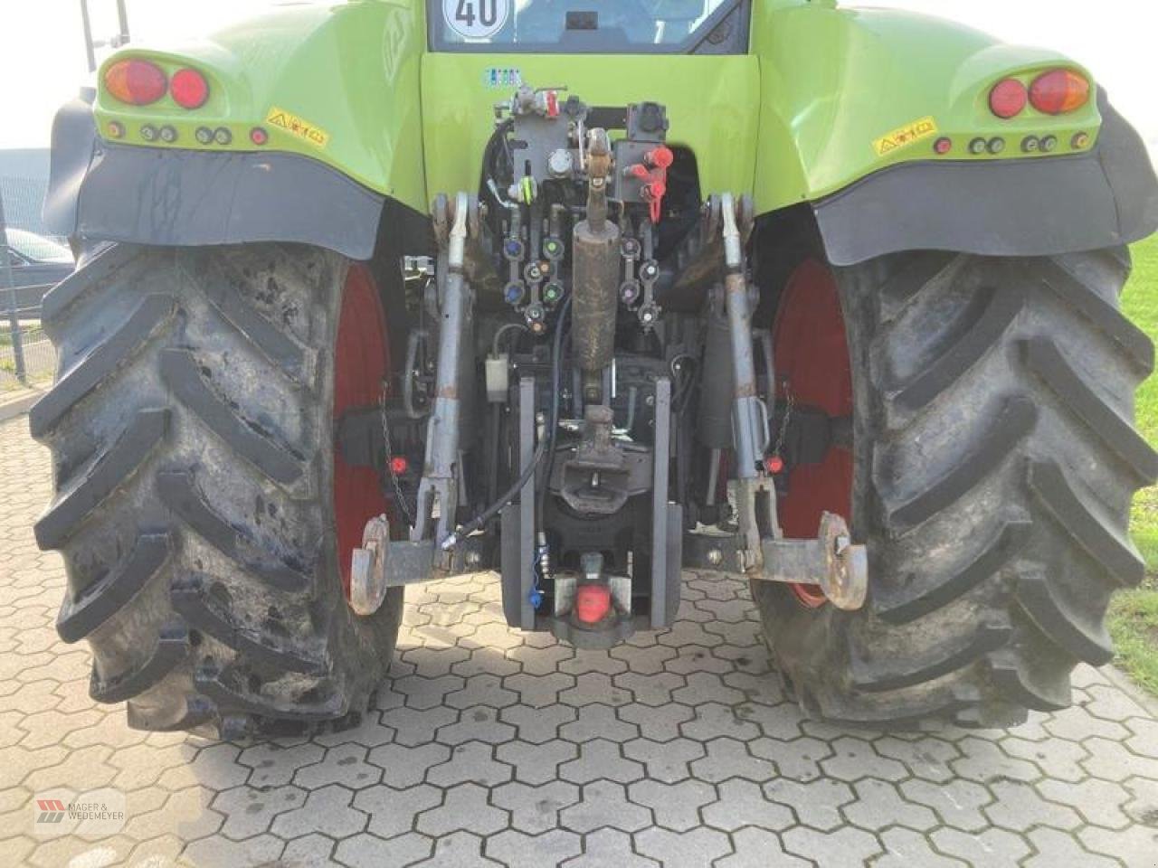 Traktor des Typs CLAAS AXION 810 CMATIC, Gebrauchtmaschine in Oyten (Bild 6)