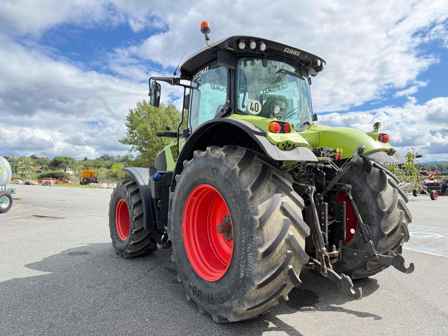 Traktor typu CLAAS AXION 810 T4F CIS, Gebrauchtmaschine v SAINT GAUDENS (Obrázok 5)