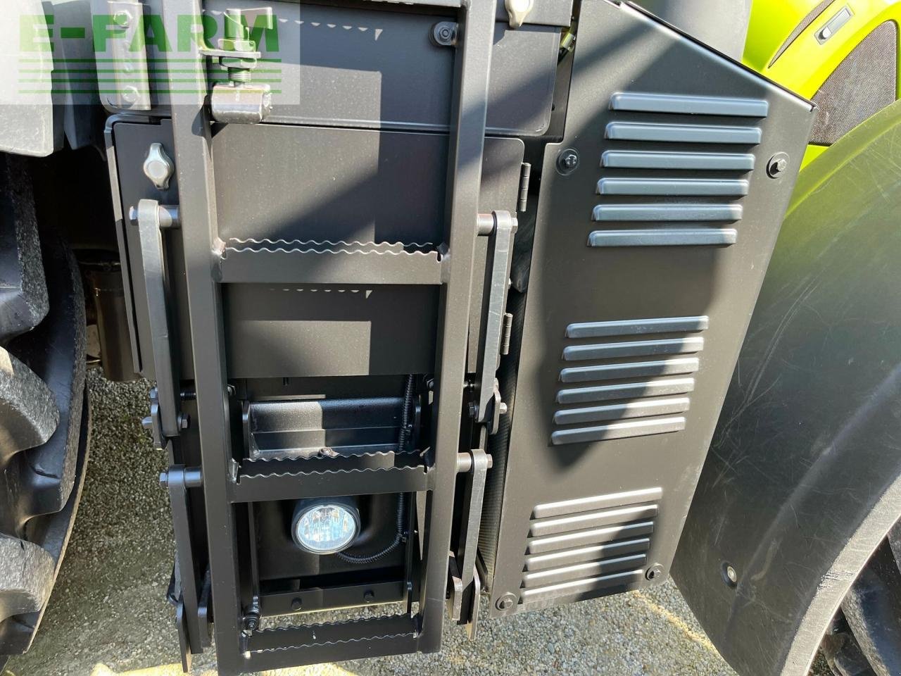 Traktor del tipo CLAAS axion 810 t4f cmatic CMATIC, Gebrauchtmaschine en PONTIVY (56 - MORBIHAN) (Imagen 7)