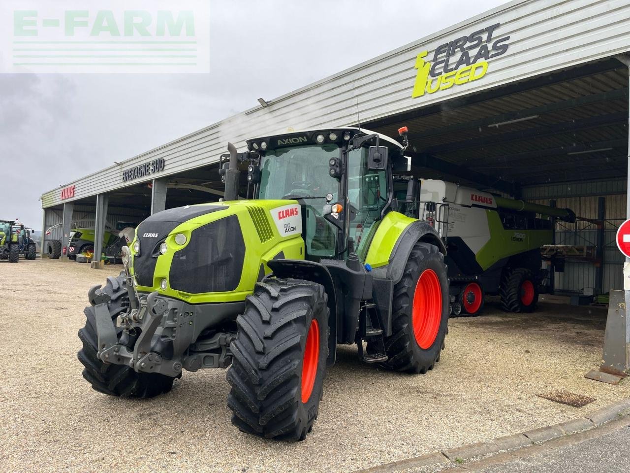 Traktor tip CLAAS axion 810 t4f cmatic CMATIC, Gebrauchtmaschine in PONTIVY (56 - MORBIHAN) (Poză 4)