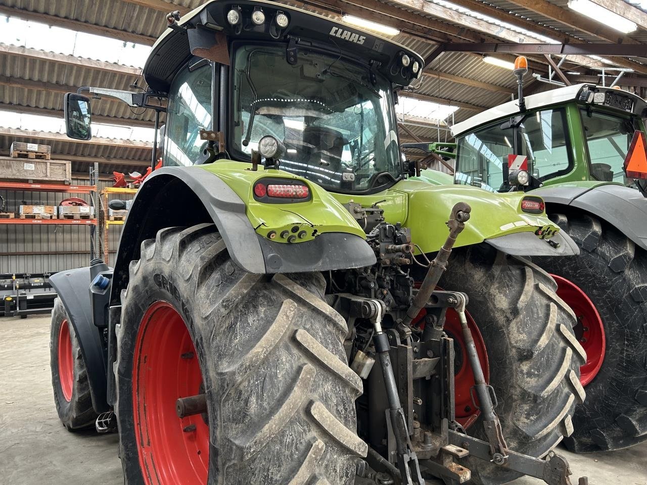 Traktor του τύπου CLAAS AXION 810, Gebrauchtmaschine σε Grindsted (Φωτογραφία 4)