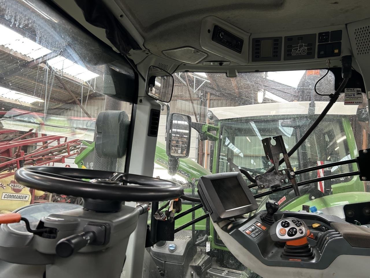 Traktor του τύπου CLAAS AXION 810, Gebrauchtmaschine σε Grindsted (Φωτογραφία 6)