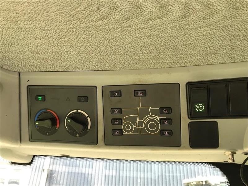 Traktor tip CLAAS Axion 810, Gebrauchtmaschine in Ribe (Poză 17)