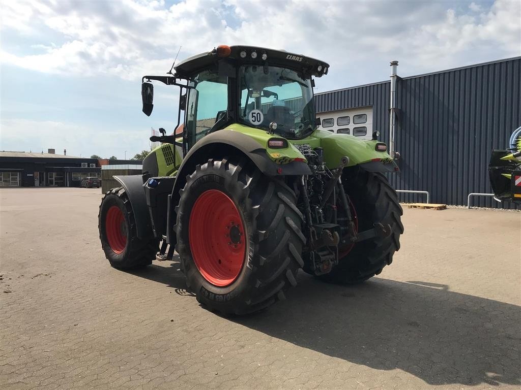 Traktor des Typs CLAAS Axion 810, Gebrauchtmaschine in Ribe (Bild 6)