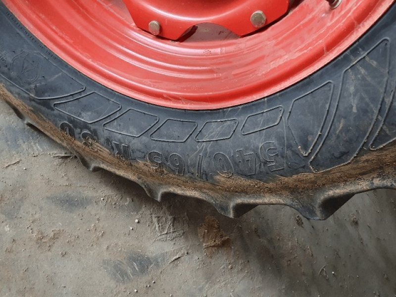 Traktor des Typs CLAAS AXION 810, Gebrauchtmaschine in PITHIVIERS Cedex (Bild 7)