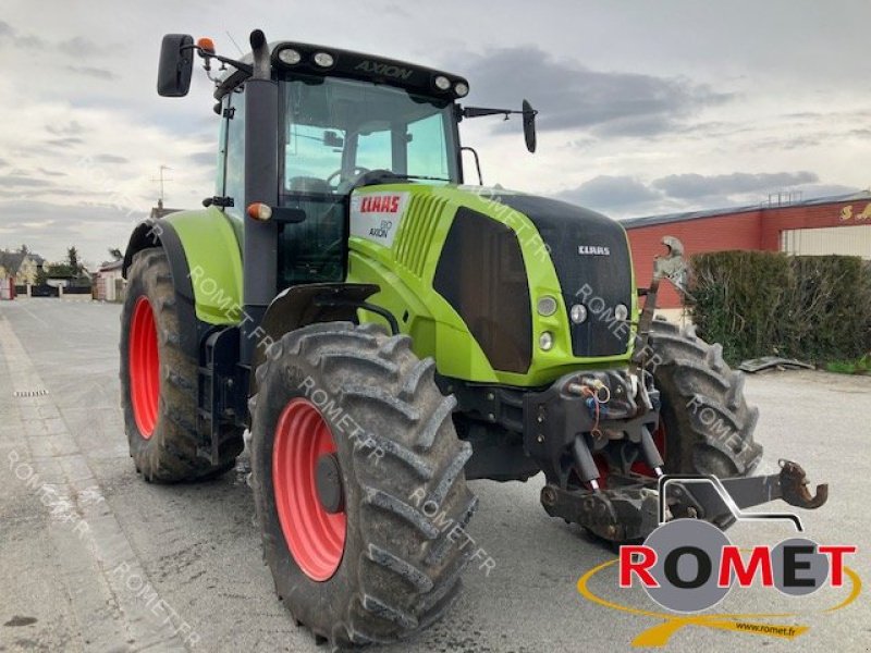 Traktor typu CLAAS AXION 810, Gebrauchtmaschine w Gennes sur glaize (Zdjęcie 4)