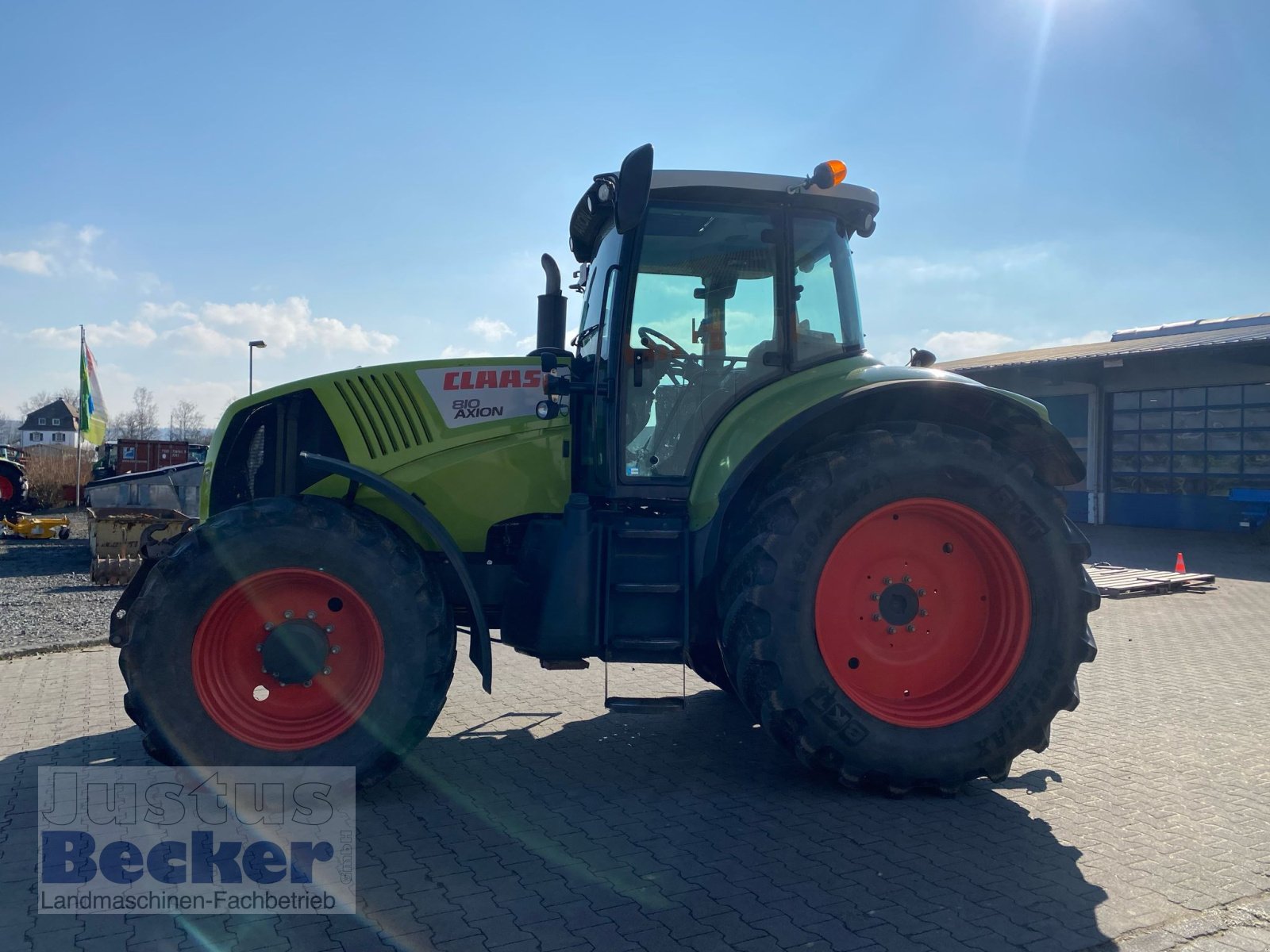 Traktor typu CLAAS Axion 810, Gebrauchtmaschine w Weimar-Niederwalgern (Zdjęcie 1)