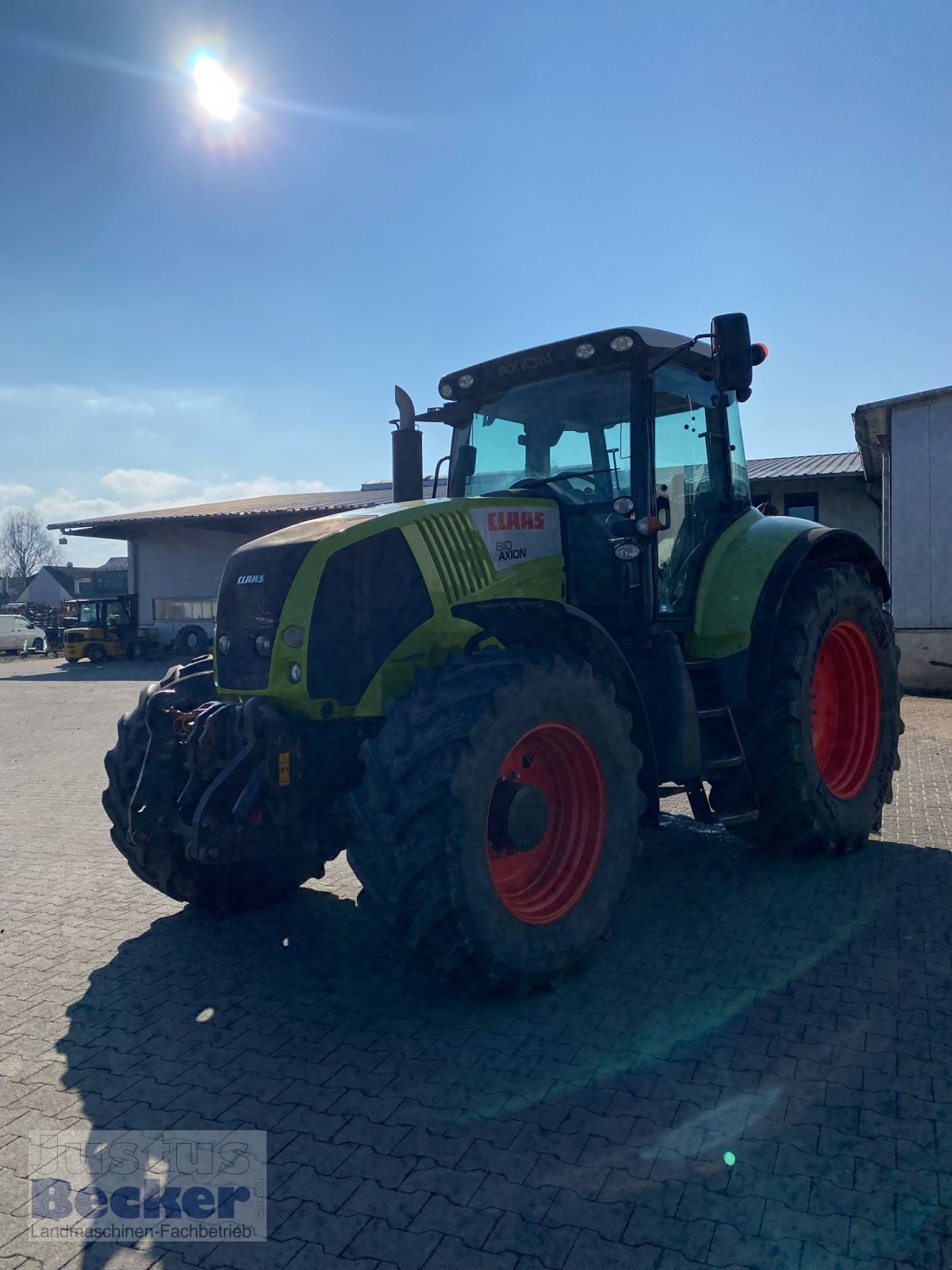 Traktor typu CLAAS Axion 810, Gebrauchtmaschine w Weimar-Niederwalgern (Zdjęcie 2)