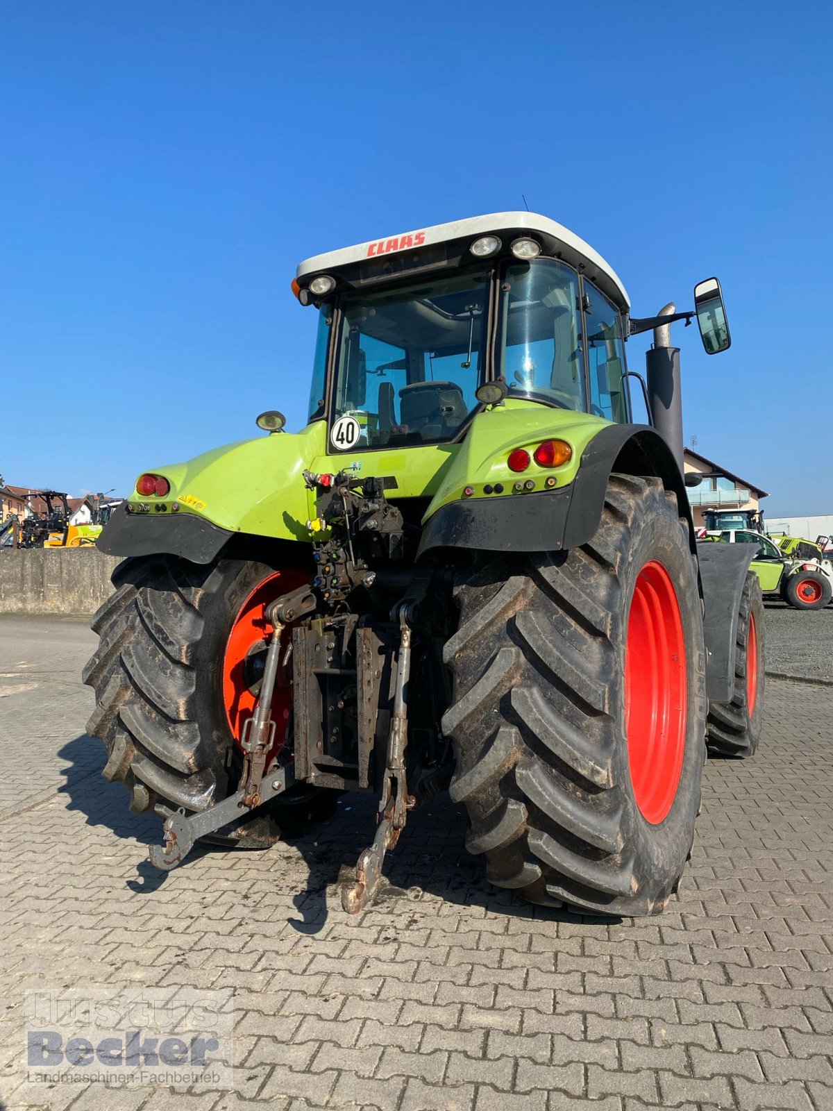 Traktor typu CLAAS Axion 810, Gebrauchtmaschine w Weimar-Niederwalgern (Zdjęcie 7)