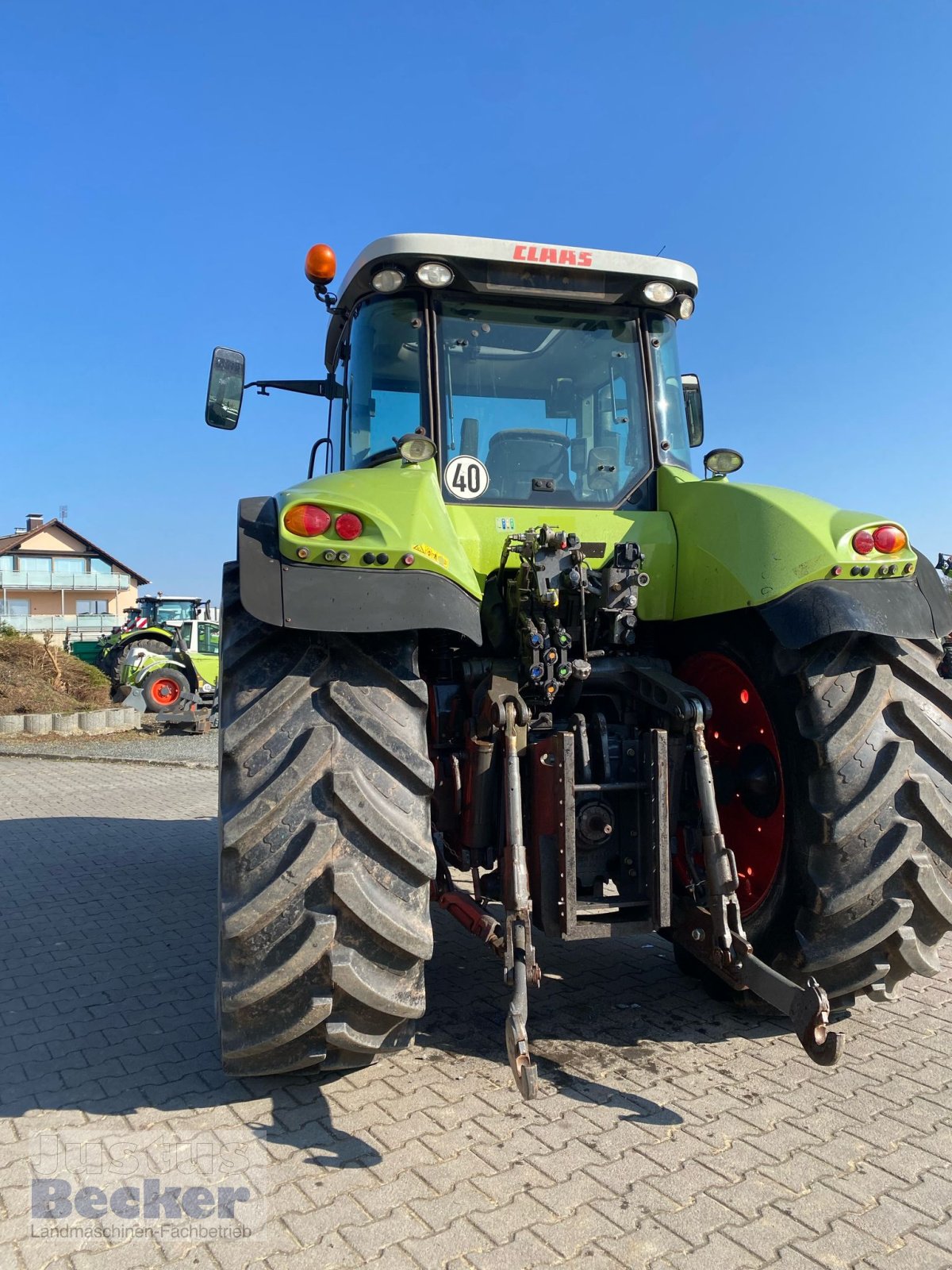 Traktor typu CLAAS Axion 810, Gebrauchtmaschine w Weimar-Niederwalgern (Zdjęcie 9)