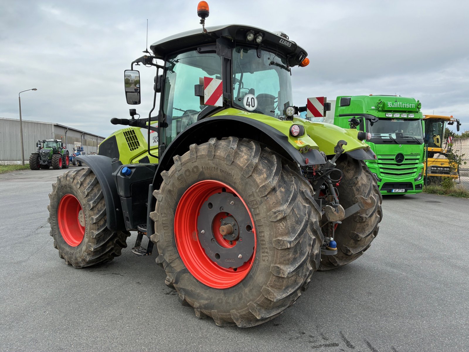 CLAAS Axion 810, Gebrauchtmaschine, Baujahr: 2019, Betriebsstunden: 4637 Stunden (Bild 3) Traktor des Typs CLAAS Axion 810, Gebrauchtmaschine in Ebeleben (Bild 3)