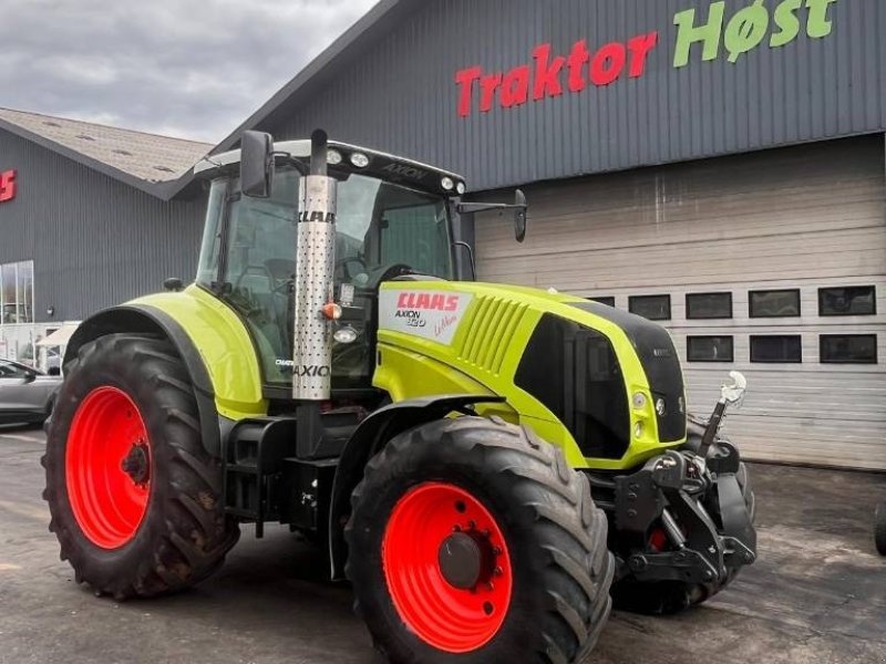 Traktor от тип CLAAS AXION 820 CMATIC, Gebrauchtmaschine в Kolding (Снимка 1)