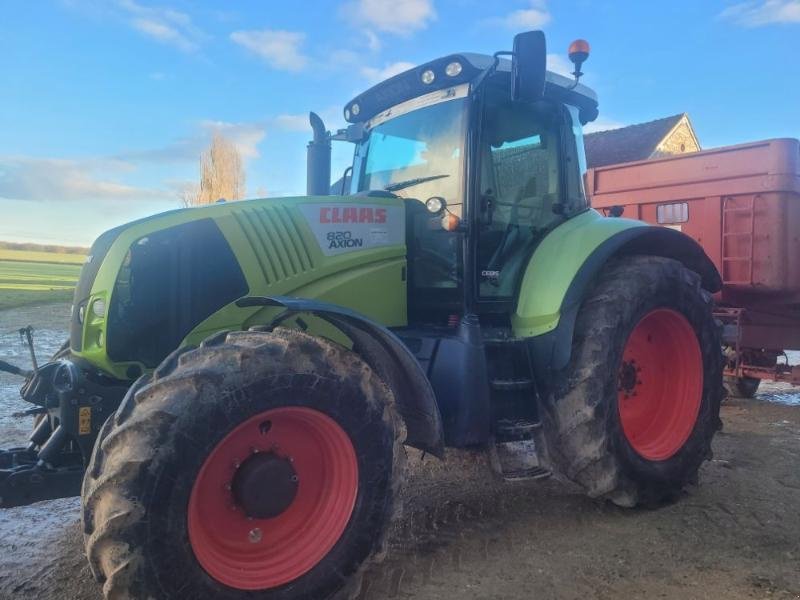 Traktor du type CLAAS AXION 820, Gebrauchtmaschine en BRAY en Val (Photo 4)