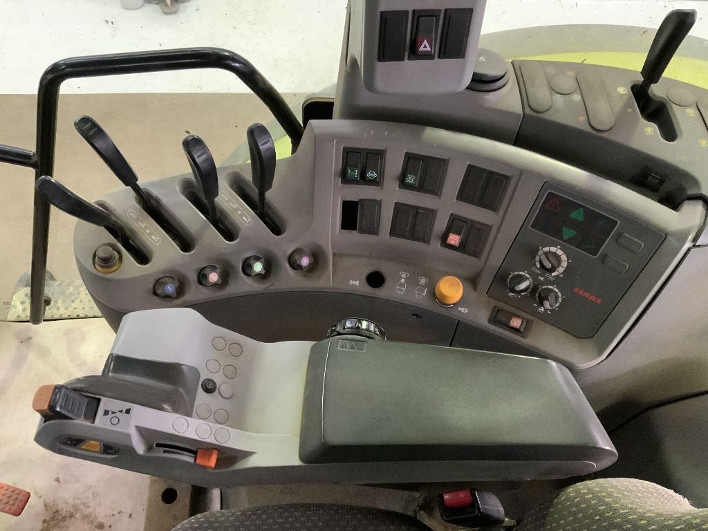Traktor typu CLAAS AXION 820, Gebrauchtmaschine v BRACHY (Obrázek 10)