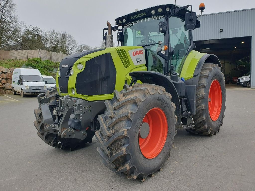 Traktor типа CLAAS AXION 830 C MATIC, Gebrauchtmaschine в DOMFRONT (Фотография 1)